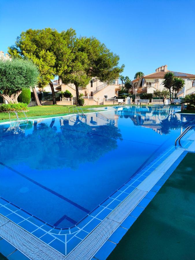 Casa De Buenos Dias Apartman Torrevieja Kültér fotó